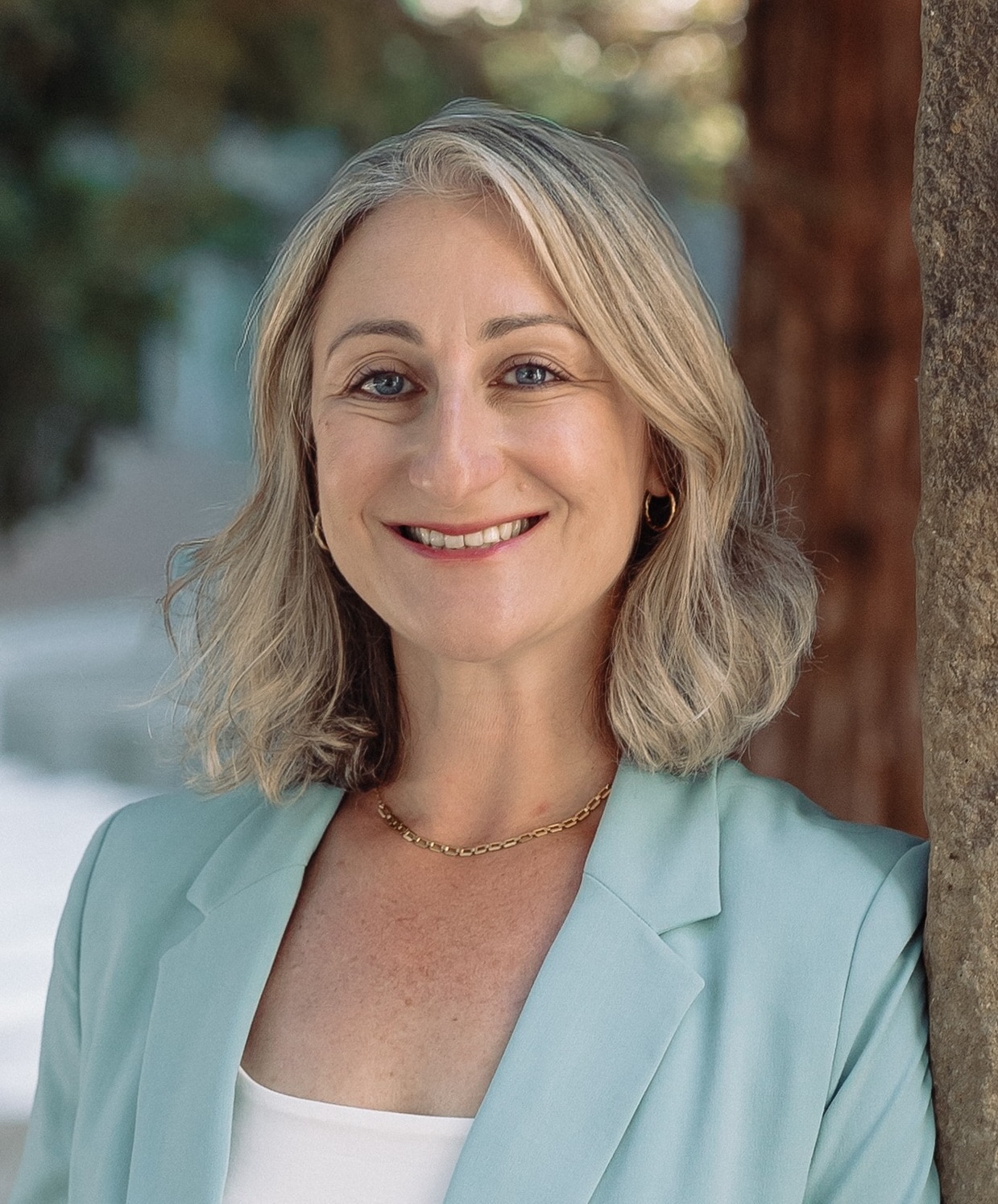 Zoe Heller headshot